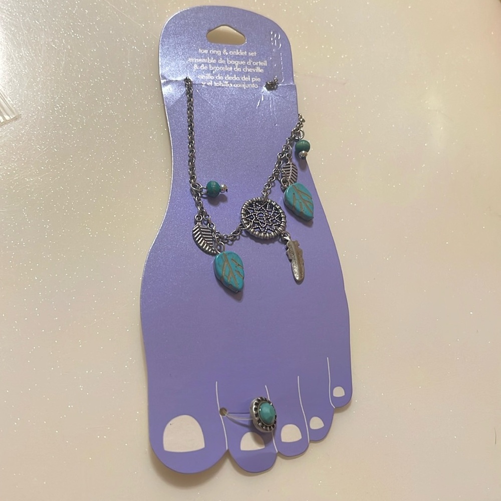 Claire’s toe ring and anklet set